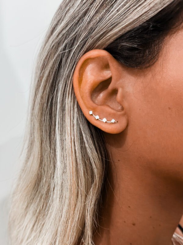 Brinco Ear Cuff Quadradinhos