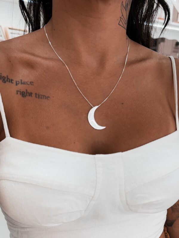 Colar Lua