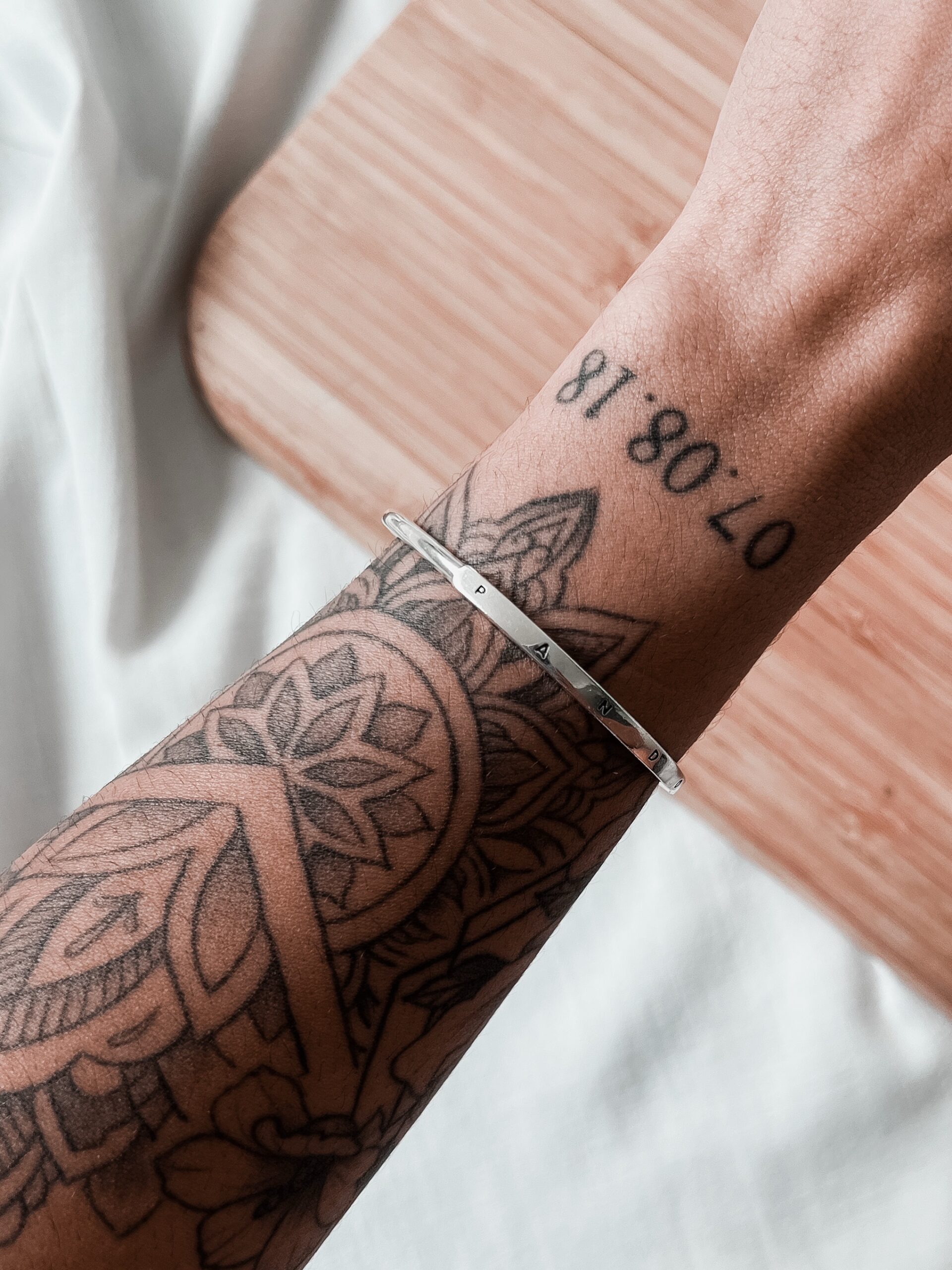 Bracelete Insp. Rígido Pand - Imagem 2