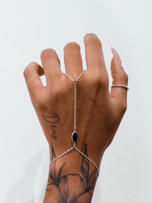 Pulseira Hand Chain