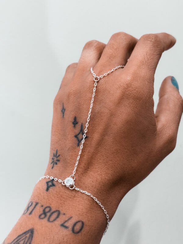 Pulseira Hand Chain Ponto de Luz - Imagem 3