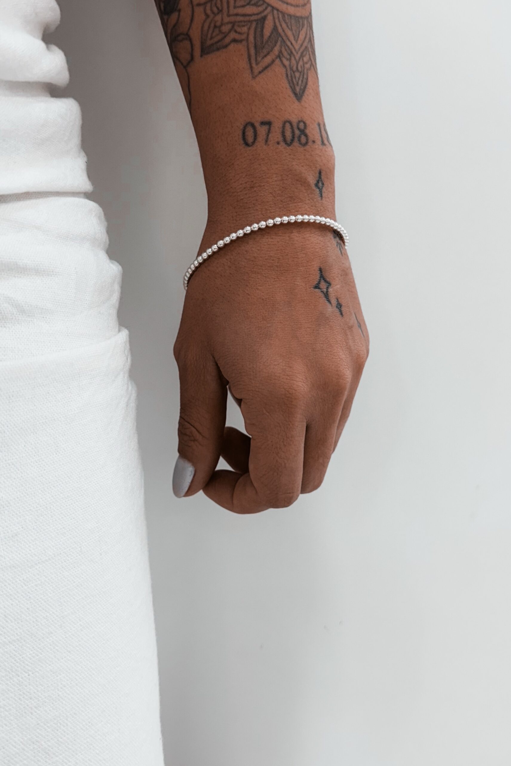 Bracelete Bolinhas Sem Fecho - Imagem 3