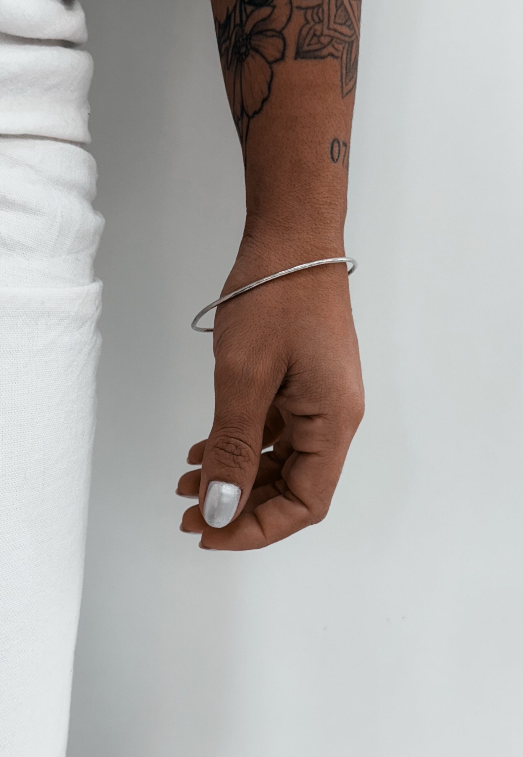 Bracelete Sem Fecho Detalhado - Imagem 4