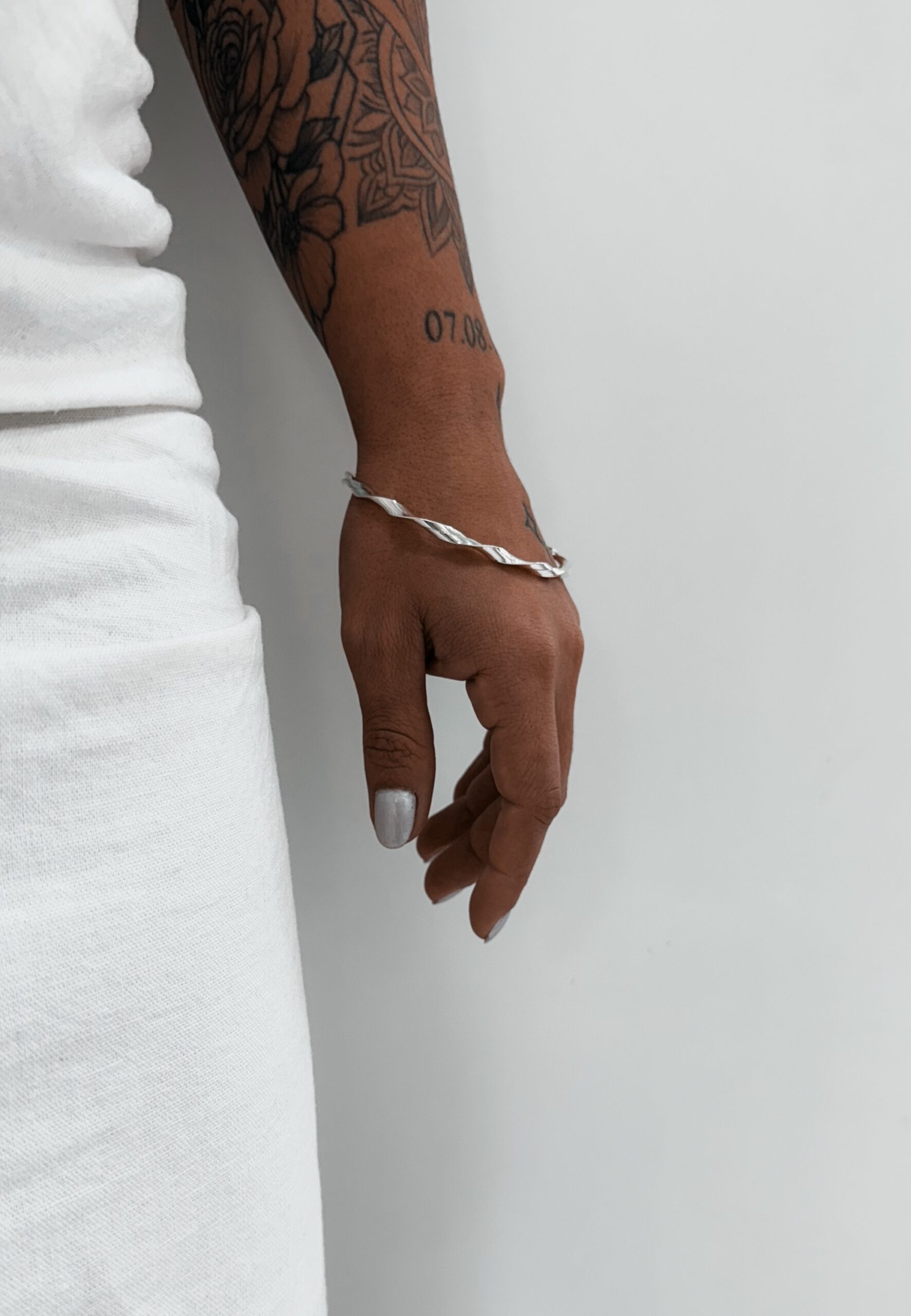 Bracelete Torcido Sem fecho - Imagem 3