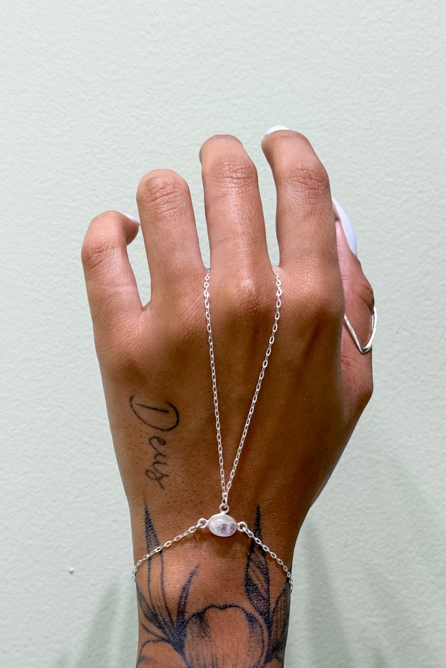Pulseira Hand Chain Pedra da Lua - Imagem 5