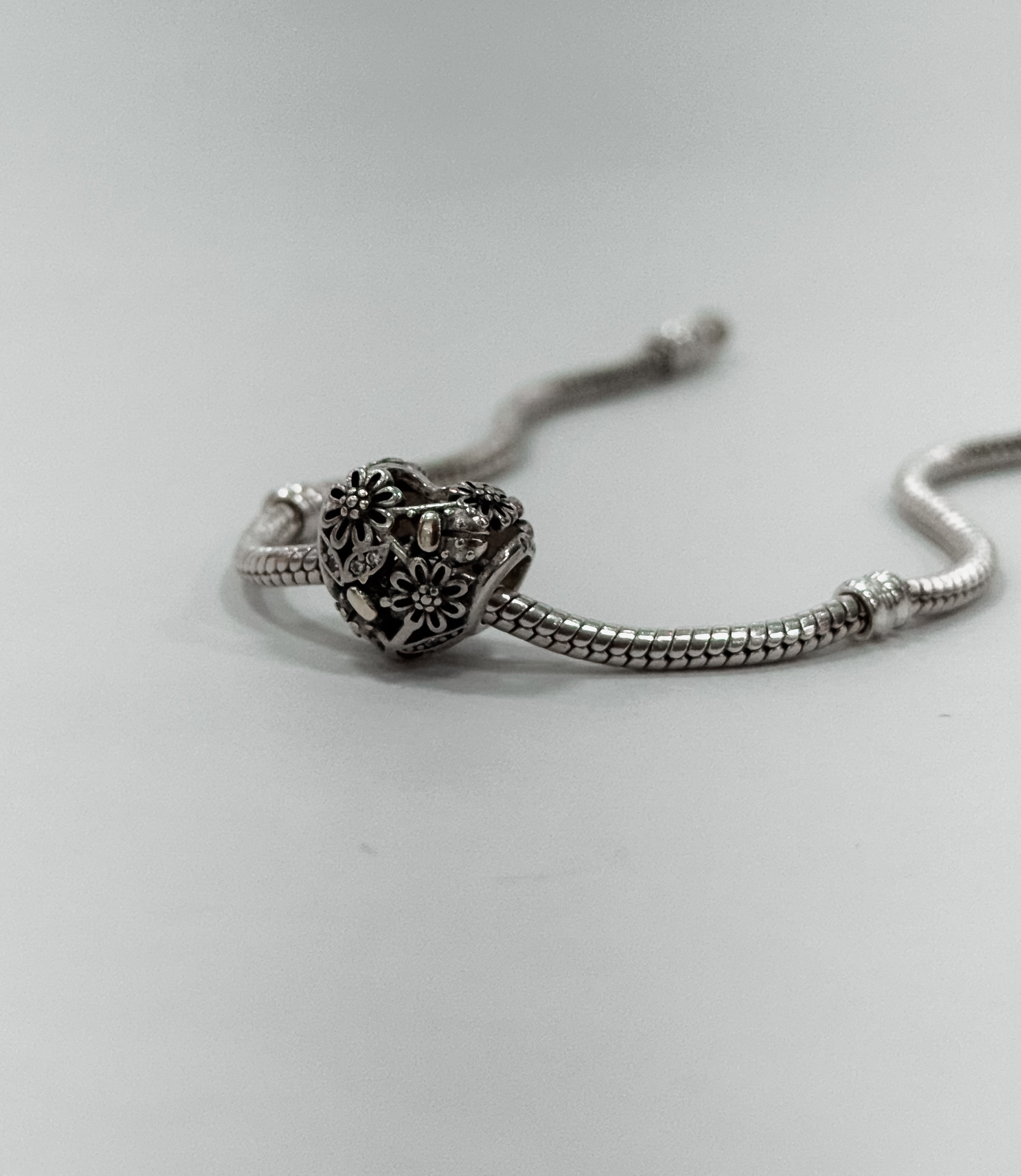 Berloque Separador Coração Flores