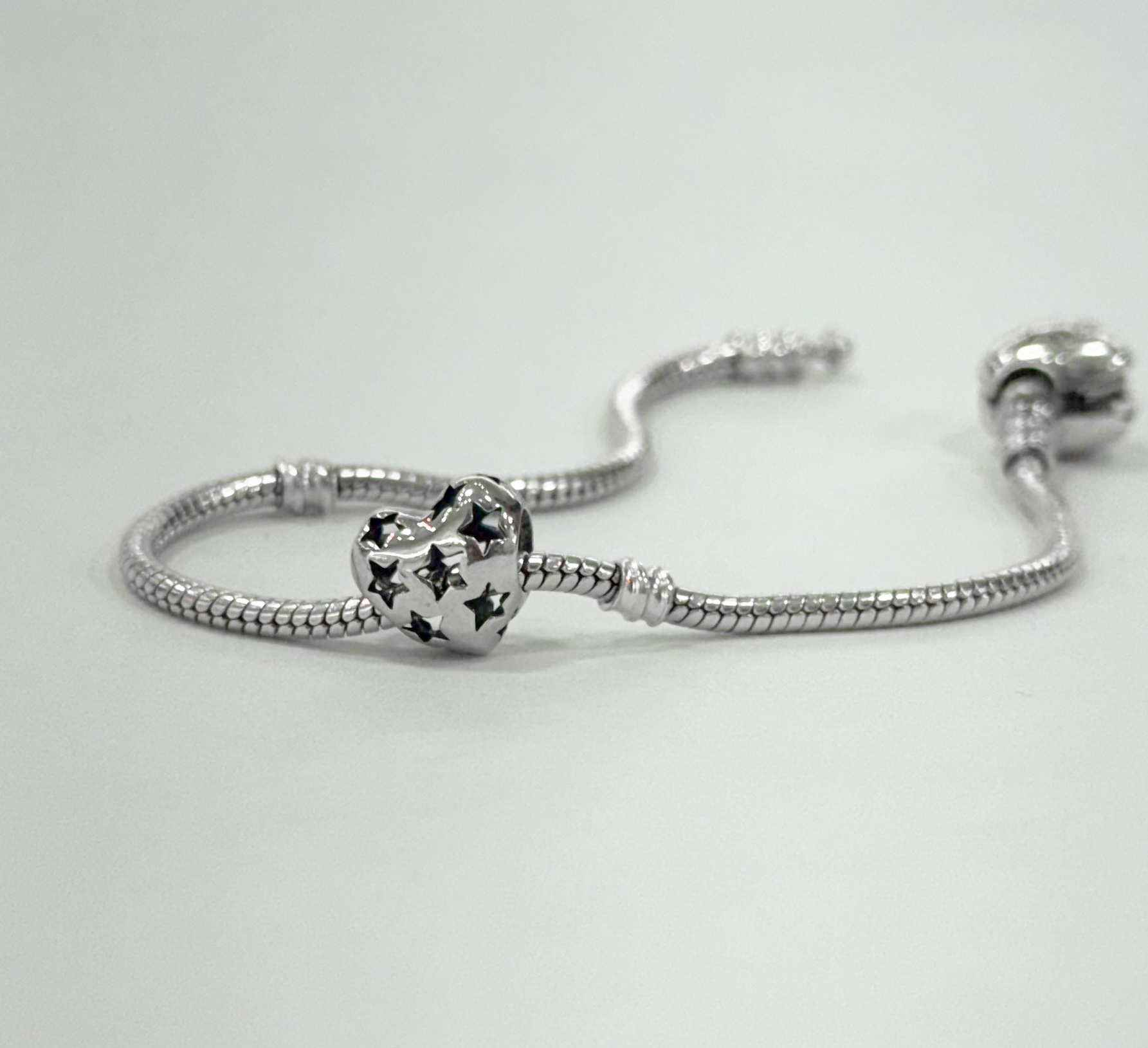 Berloque Coração Estrelinhas