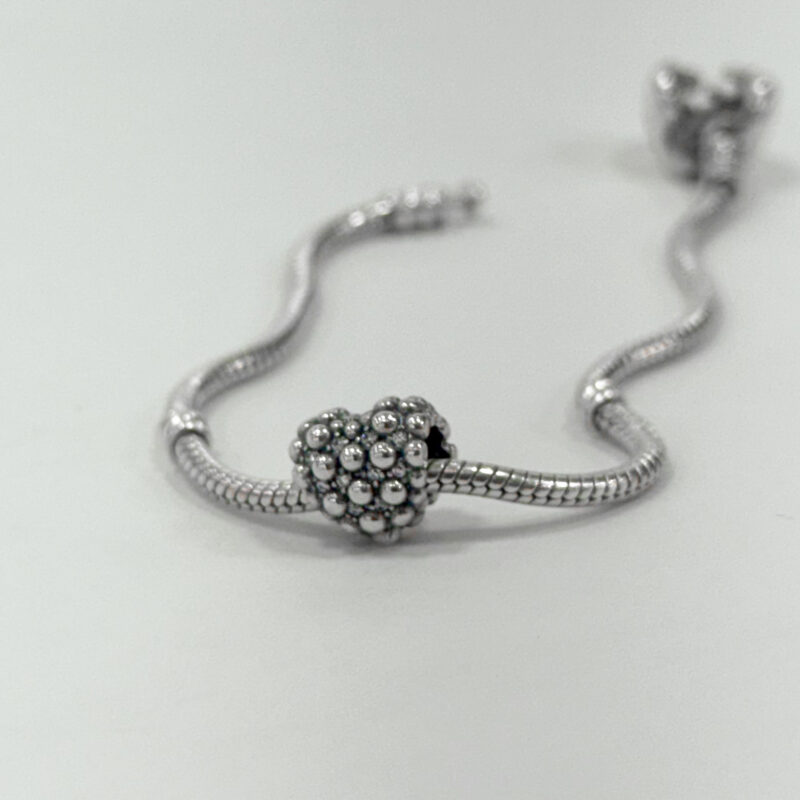 Berloque Coração Bolinhas