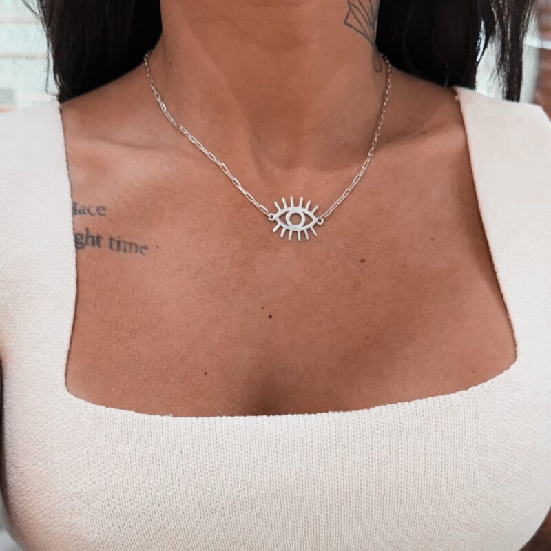 Chocker Olho Cílios