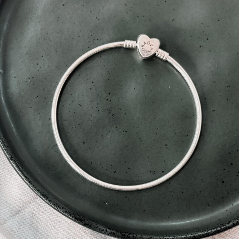 Bracelete Rígido Coração Cravejado